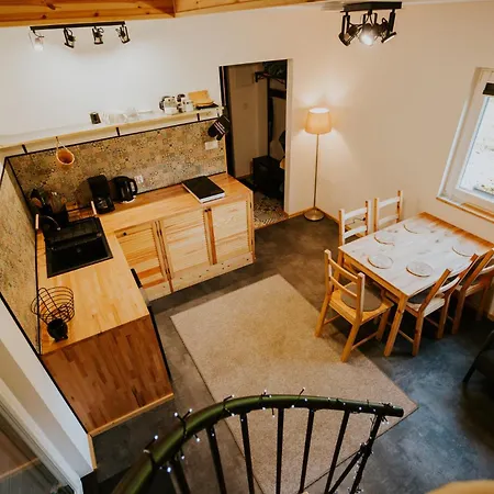 Dom wakacyjny Rower-narty-leżak - Całoroczne, Niezależne, Taras, Grill, Zadaszone Jacuzzi, Ognisko, Duży Teren, Blisko Las, Trasy Rowerowe Single-track, Piesze Wędrówki, Narty *