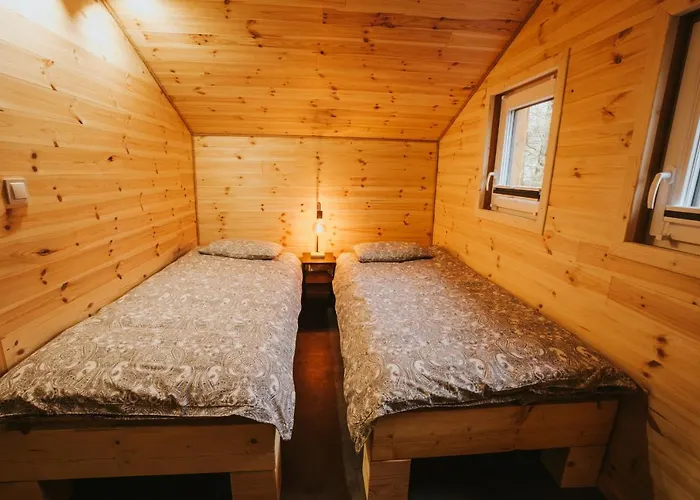 Ferienhaus Rower-narty-lezak - Caloroczne, Niezalezne, Taras, Grill, Zadaszone Jacuzzi, Ognisko, Duzy Teren, Blisko Las, Trasy Rowerowe Single-track, Piesze Wedrowki, Narty