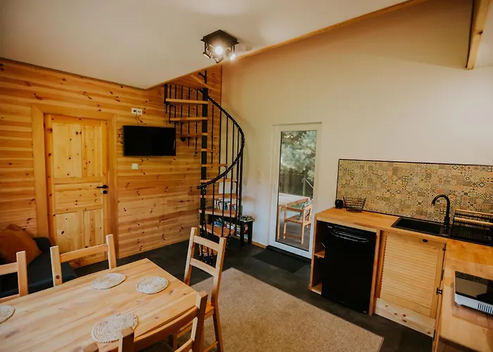 Rower-narty-lezak - Caloroczne, Niezalezne, Taras, Grill, Zadaszone Jacuzzi, Ognisko, Duzy Teren, Blisko Las, Trasy Rowerowe Single-track, Piesze Wedrowki, Narty Ferienhaus